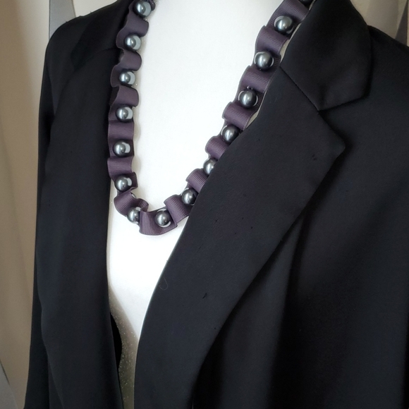 High side-slit, Black open coat - Picture 7 of 9